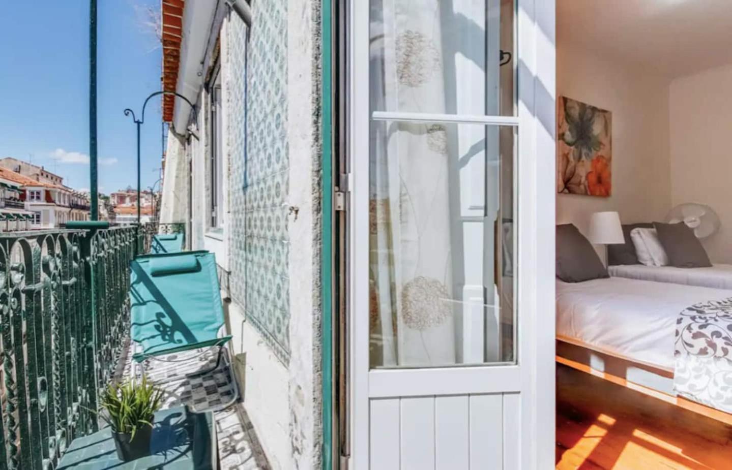 3 Bedroom Apartment In Baixa With River View ลิสบอน ภายนอก รูปภาพ