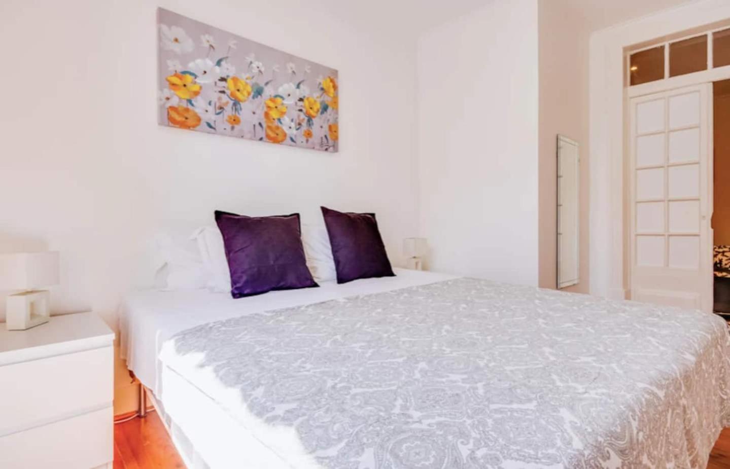 3 Bedroom Apartment In Baixa With River View ลิสบอน ภายนอก รูปภาพ
