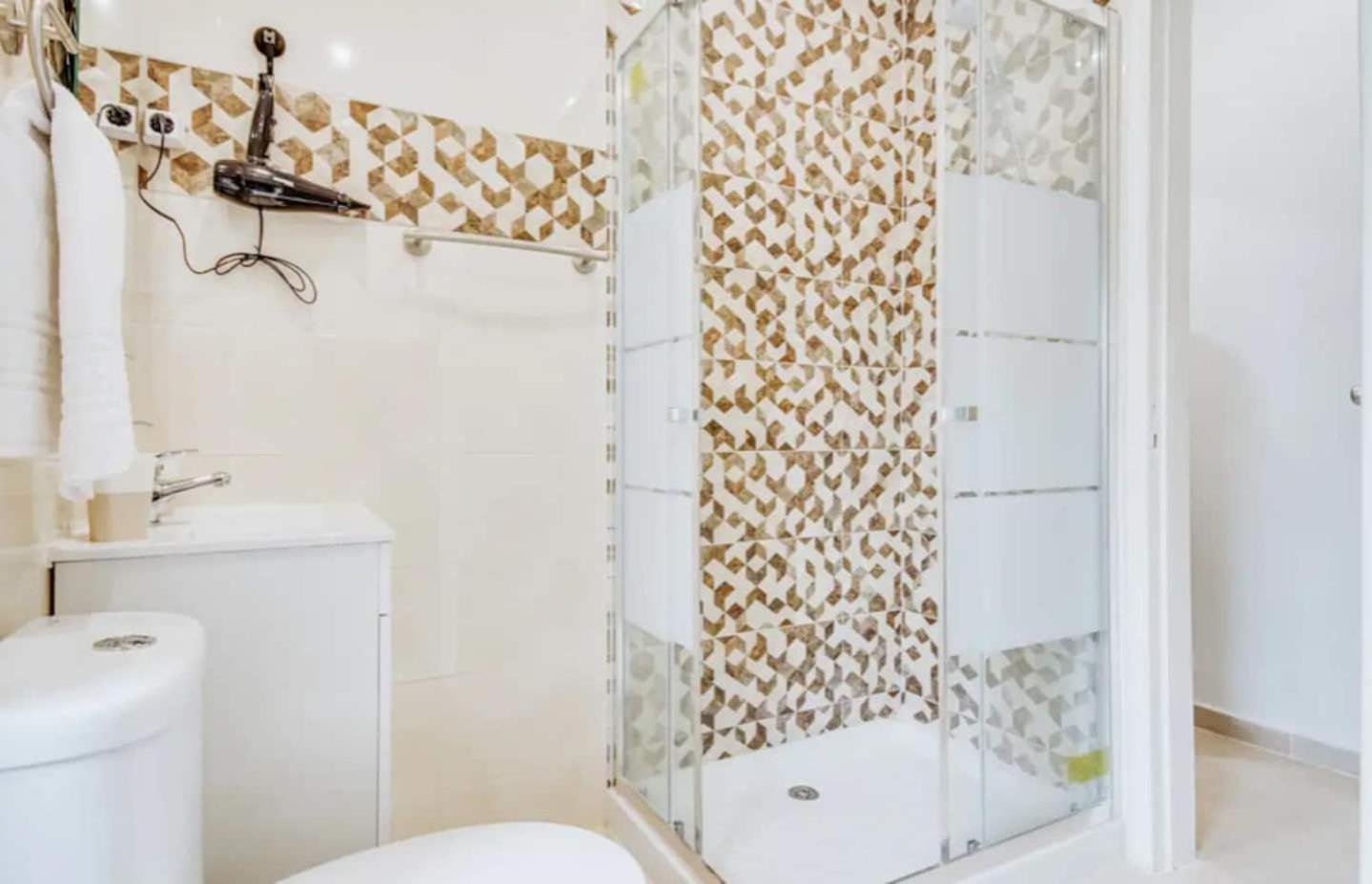 3 Bedroom Apartment In Baixa With River View ลิสบอน ภายนอก รูปภาพ