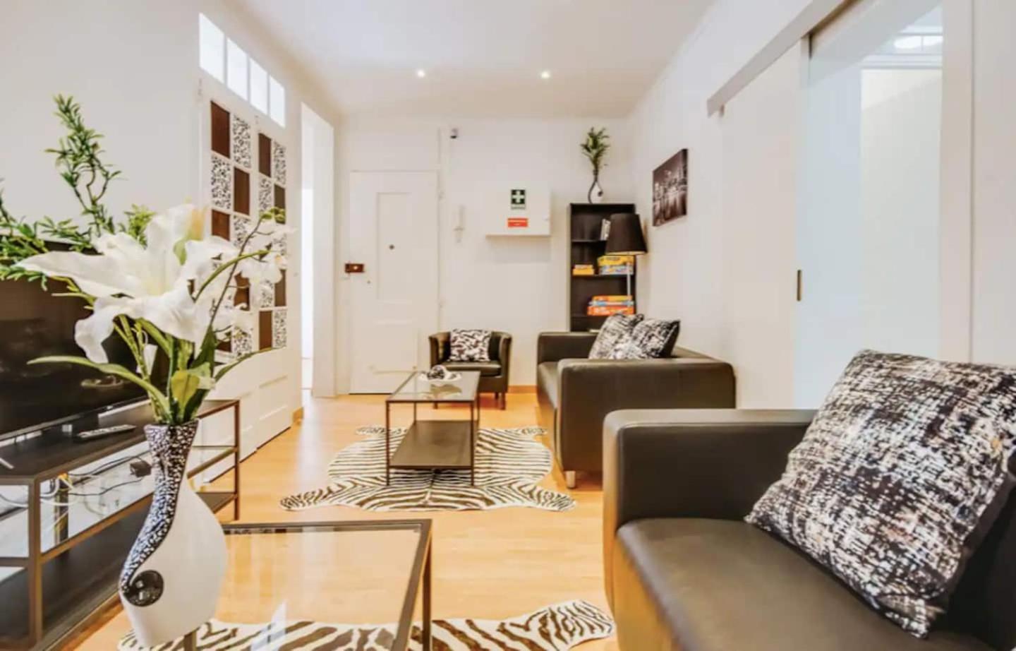 3 Bedroom Apartment In Baixa With River View ลิสบอน ภายนอก รูปภาพ